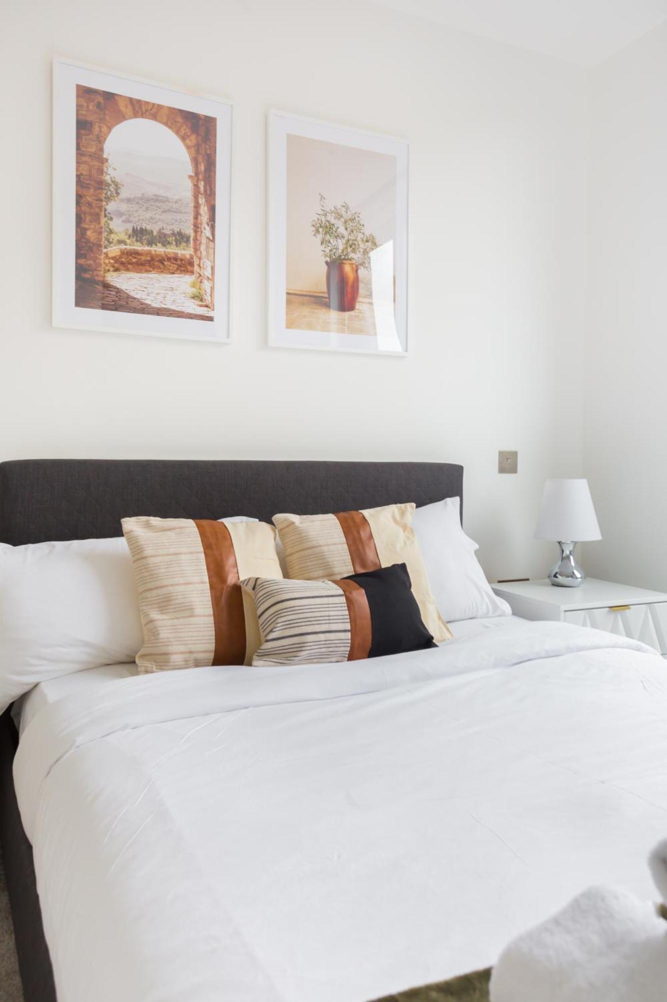 The Vale - Luxury Apartments Londen Buitenkant foto